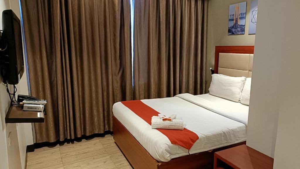 Cherry Midtown Hotel Olongapo Eksteriør bilde
