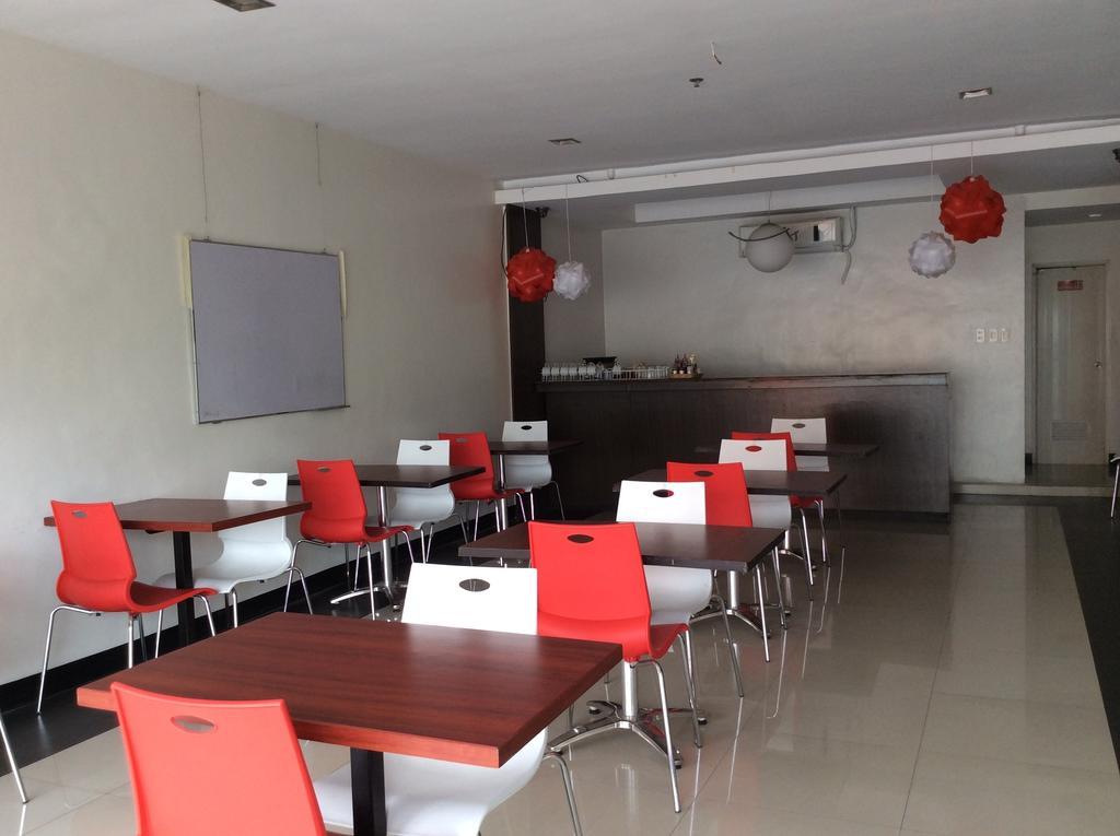 Cherry Midtown Hotel Olongapo Eksteriør bilde